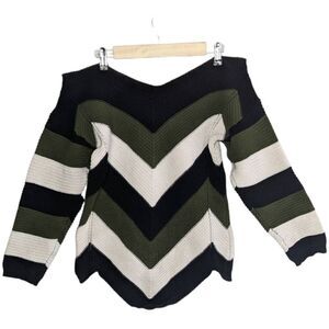 Romantic hut sweater Medium White Green long sleeve knit cotton blend